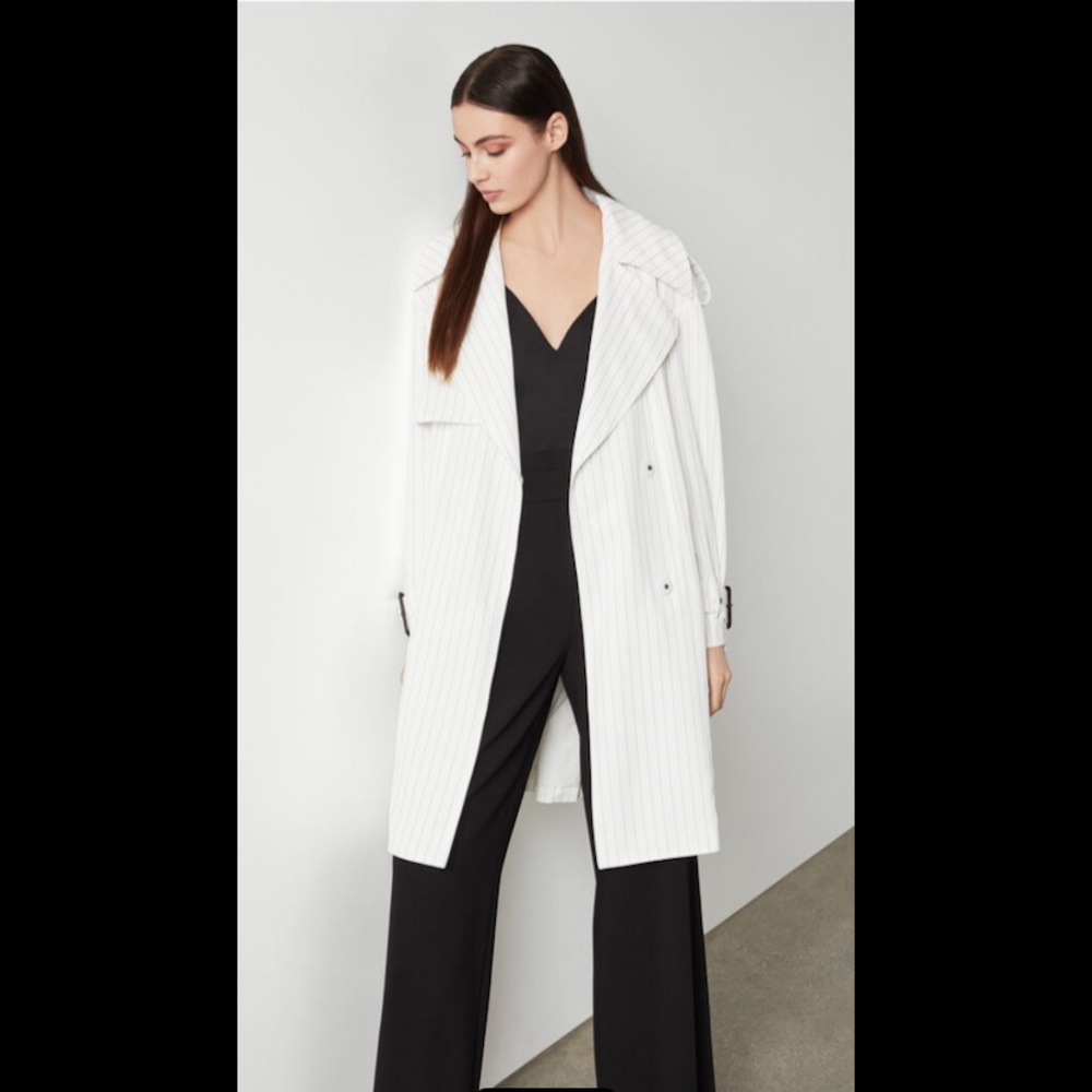 Bcbgmaxazria trench coat NWT SIZE XS
